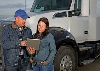 Tehergépkocsi-vezető GKI továbbképzési képesítés megszerzése Zalaegerszegen és Nagykanizsán Tehergépkocsi-vezető GKI továbbképzési képesítés megszerzése Zalaegerszegen és Nagykanizsán